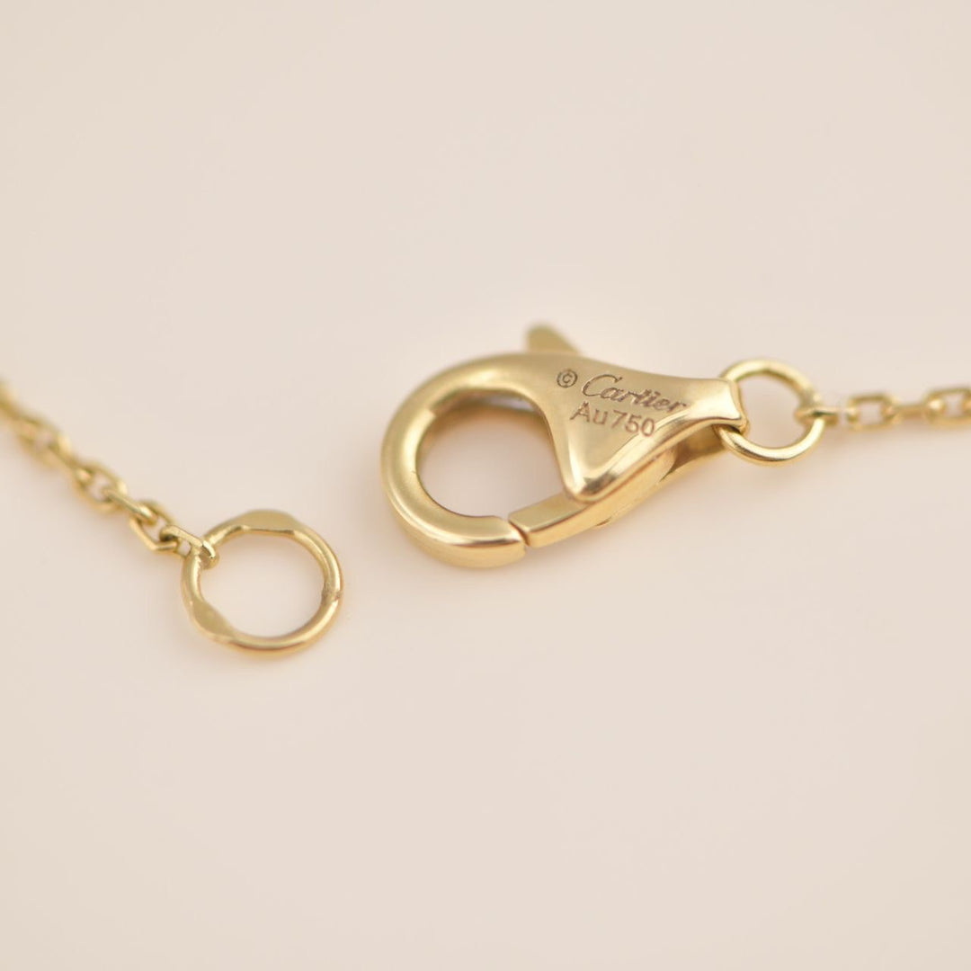 Pre-owned Amulette de Cartier necklace