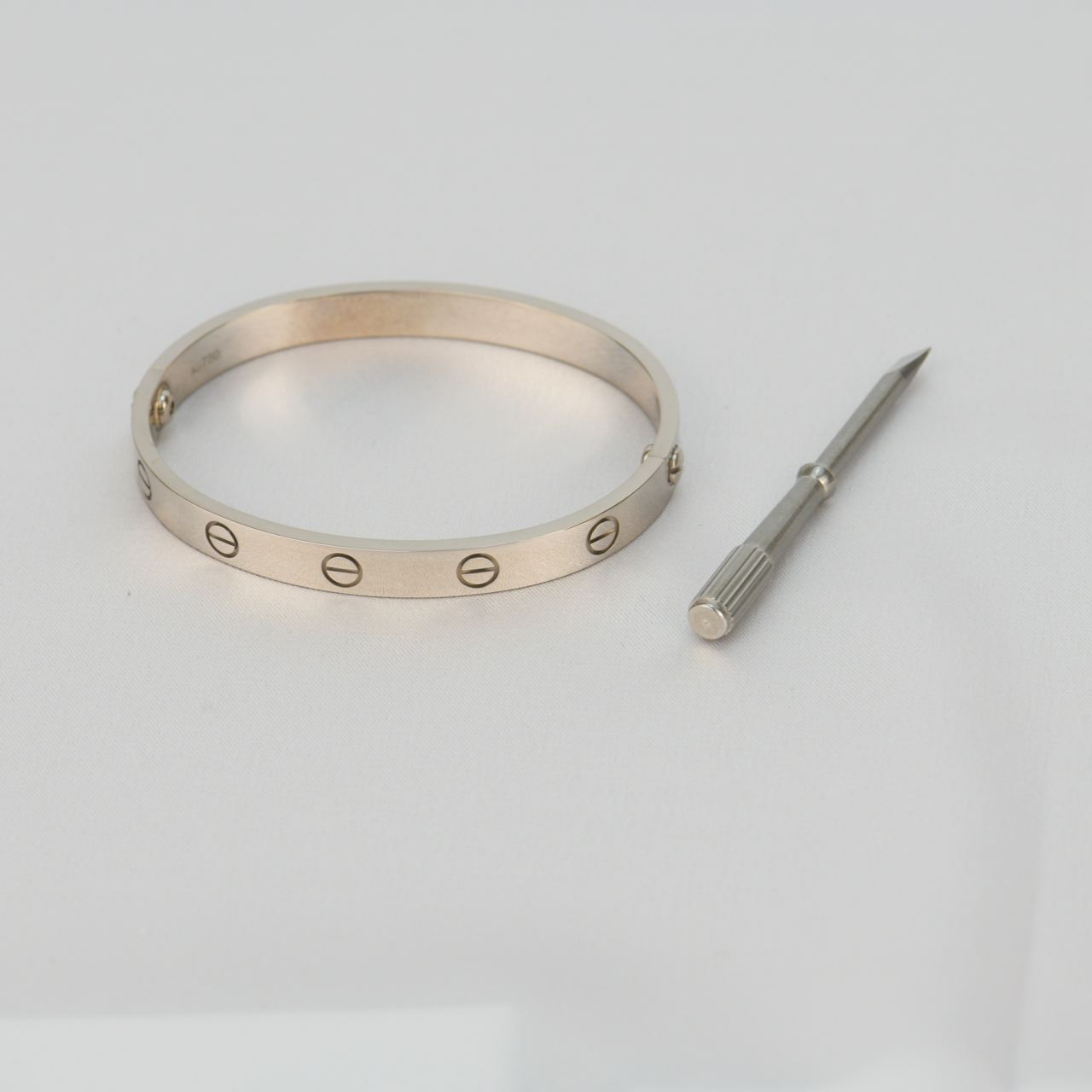 CARTIER CARTIER Love Bracelet bangle 16cm K18 Yellow Gold Used ｜Product  Code：2101217296267｜BRAND OFF Online Store