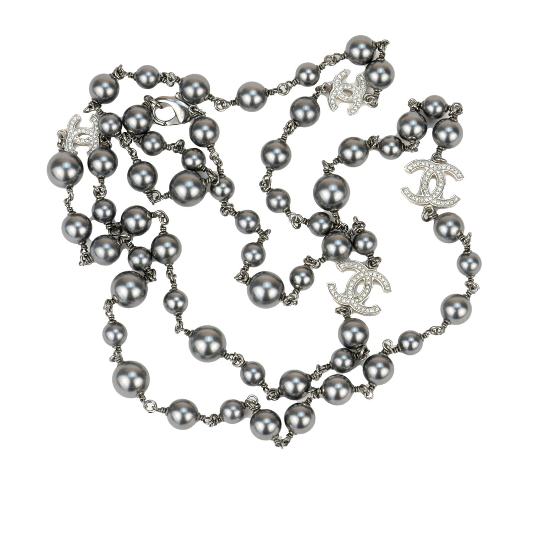 Chanel CC Pearl Crystal Silver Grey Long Necklace – Dandelion Antiques