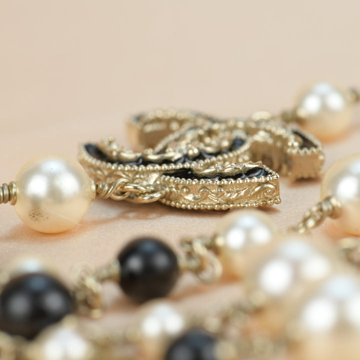 CHANEL 2014 Pearl & Black Beads CC Baroque Sautoir Necklace