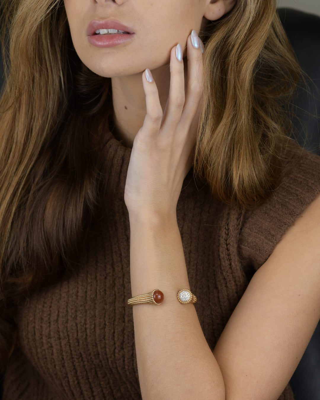 Van Cleef & Arpels 18K Rose Gold Carnelian and Diamond Perlée Couleurs Bracelet modelling photo