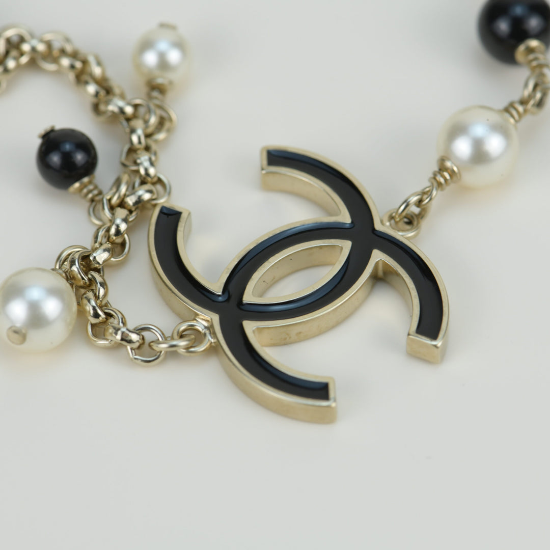 Chanel CC Limited Edition Enamel Coco Mademoiselle Pearl Necklace