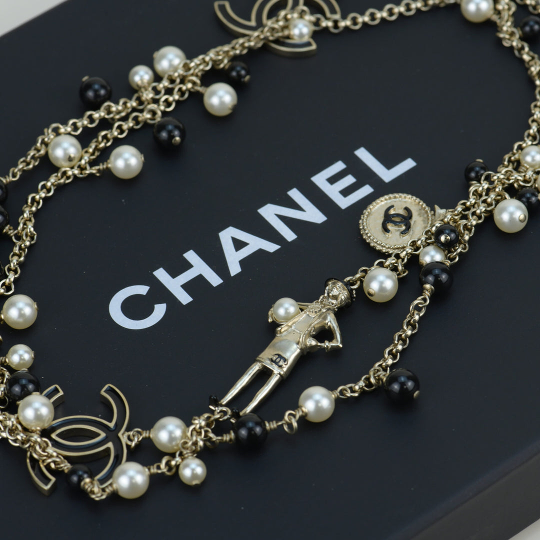 Chanel CC Limited Edition Enamel Coco Mademoiselle Pearl Necklace with box