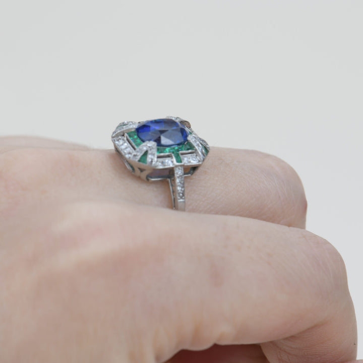 Edwardian Platinum Sapphire Emerald Diamond Ring