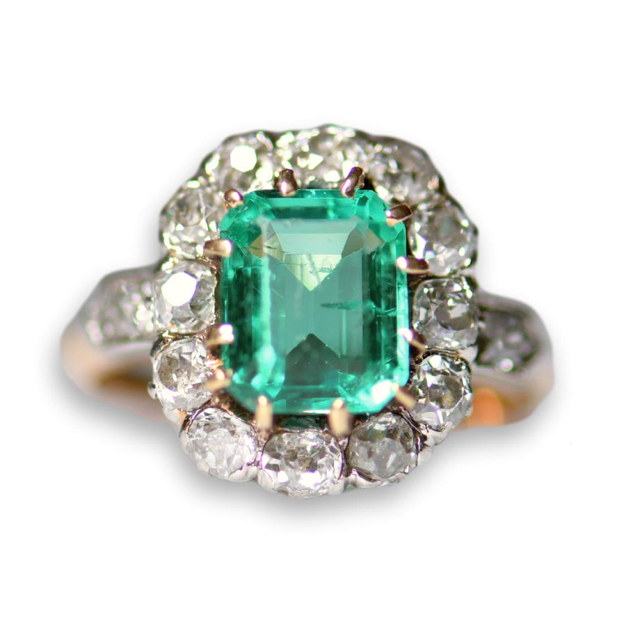 Antique French 18 Karat Gold Colombia Emerald Diamond Cluster Ring