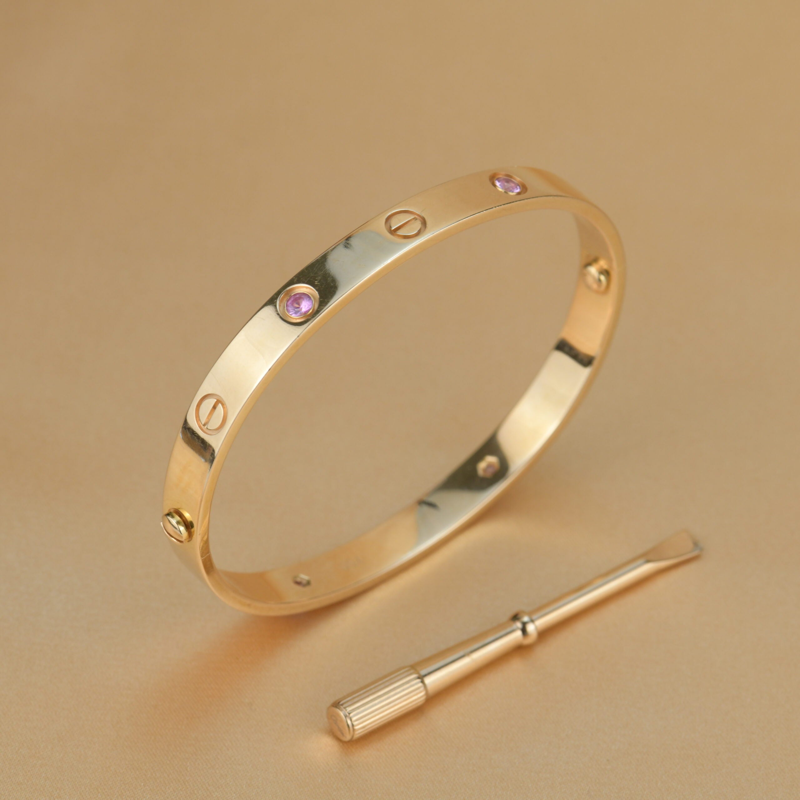 Second hand cartier love on sale bracelet