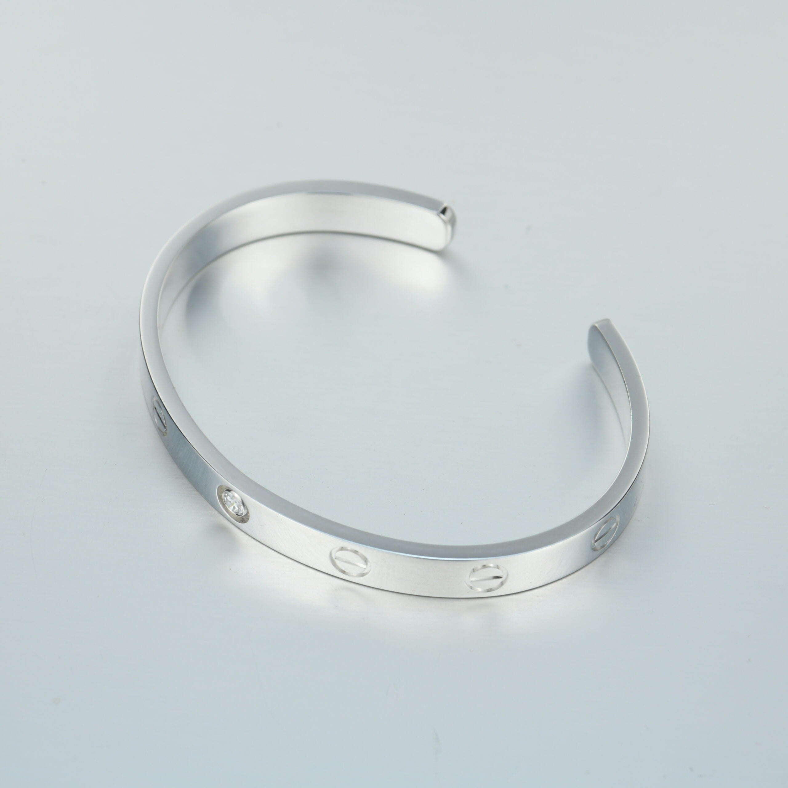 Cartier love 2024 bracelet 1 diamond