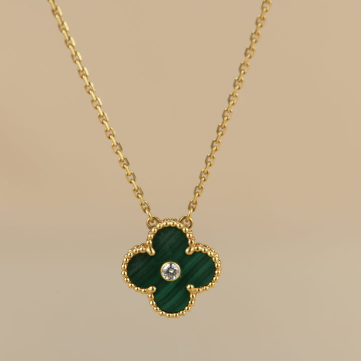VAN CLEEF & ARPELS  Vintage Alhambra 2013 Diamond Malachite Pendant Necklace