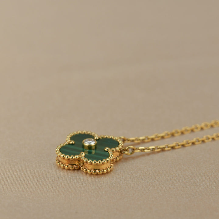 VAN CLEEF & ARPELS  Vintage Alhambra 2013 Diamond Malachite Pendant Necklace