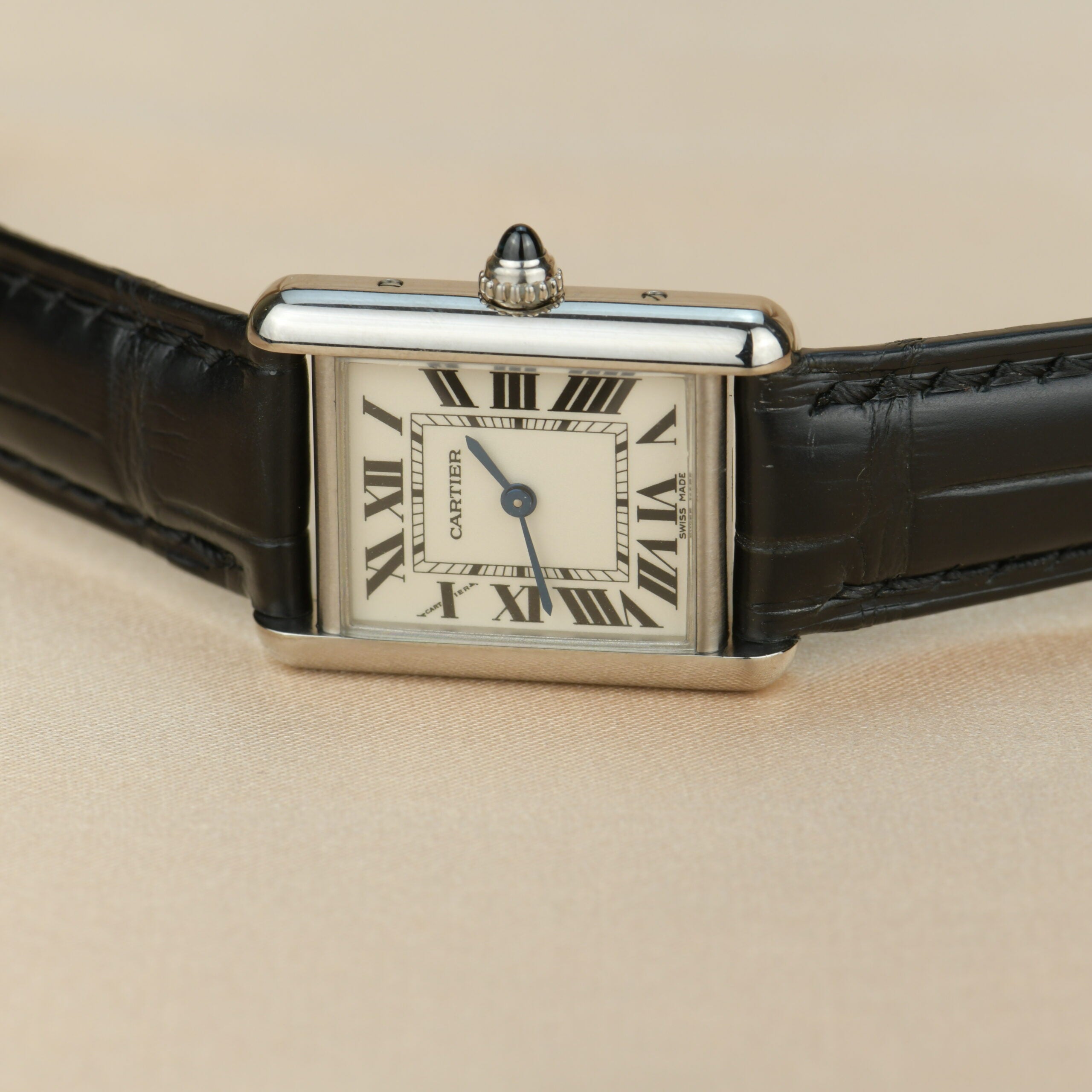 Cartier tank discount louis white gold