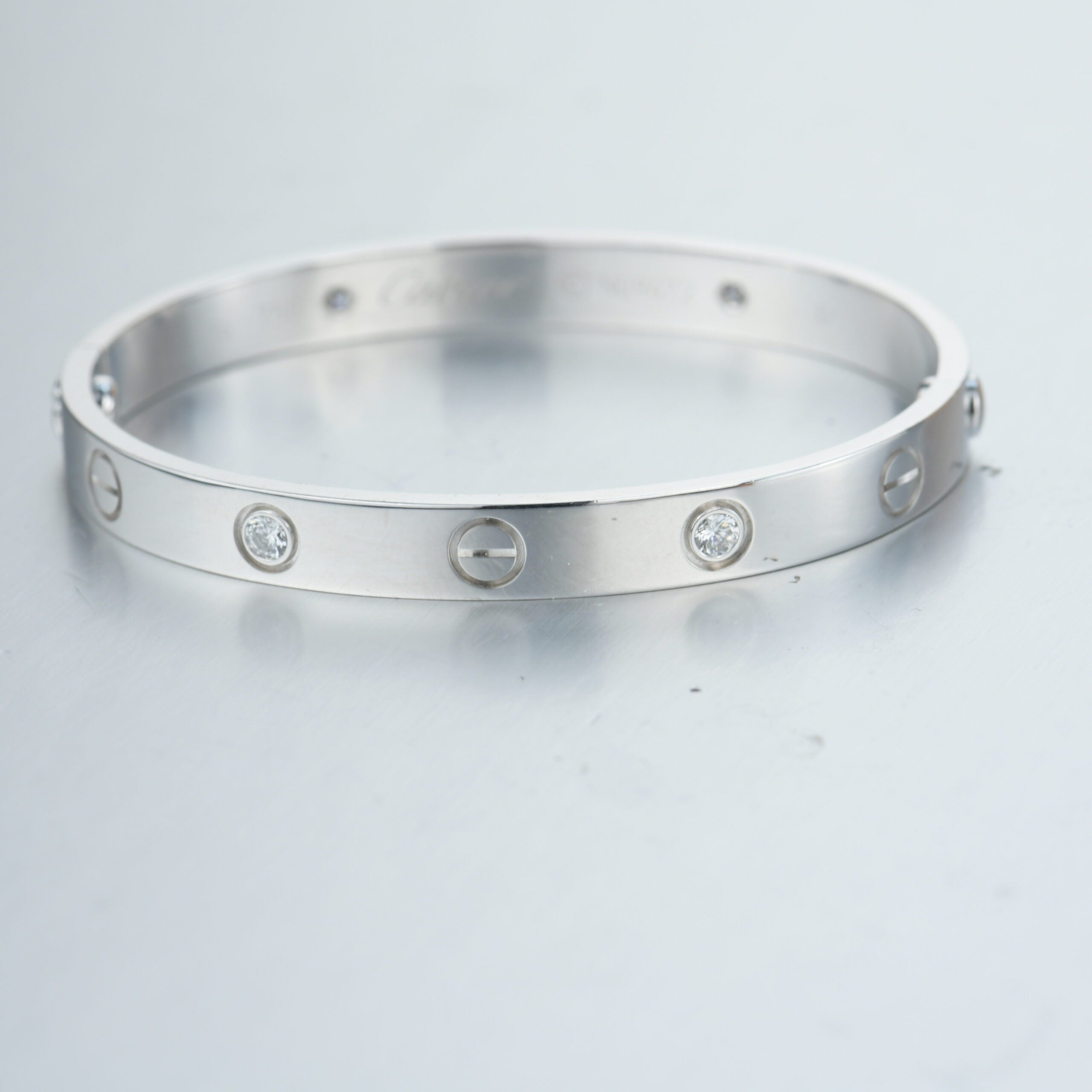 Cartier love 2025 bracelet resale