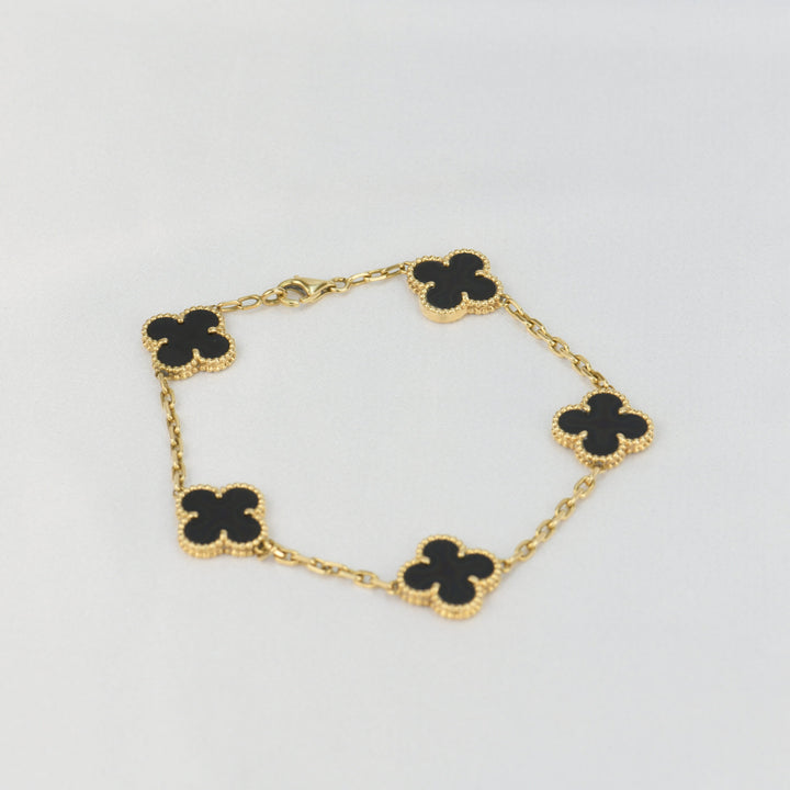 vca onyx 5 motif bracelet