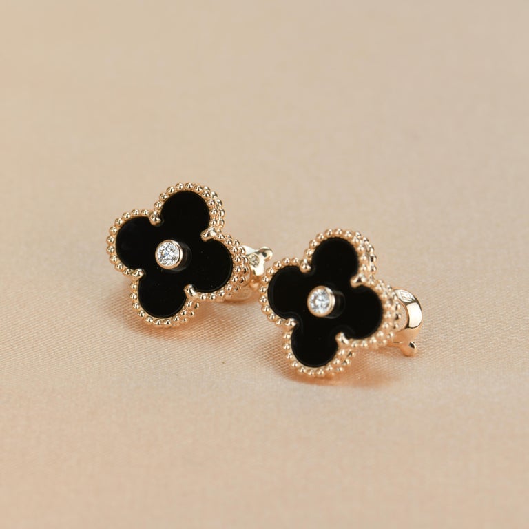 [Van Cleef and Arpel] Vintage Alhambra Gold Onyx イヤリング Pre-Owned Van Cleef & Arpels Vintage Alhambra Earrings I S&R