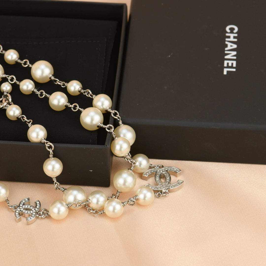 Chanel Pearl Sautoir Necklace with Five CC Logos