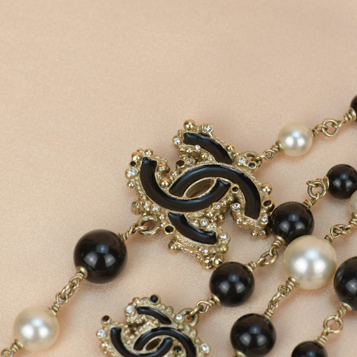 Chanel CC Logo black Onyx And Pearl Long Necklace