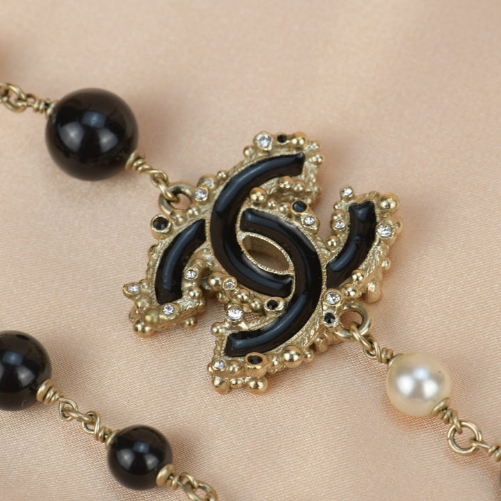 Chanel CC Logo black Onyx And Pearl Long Necklace