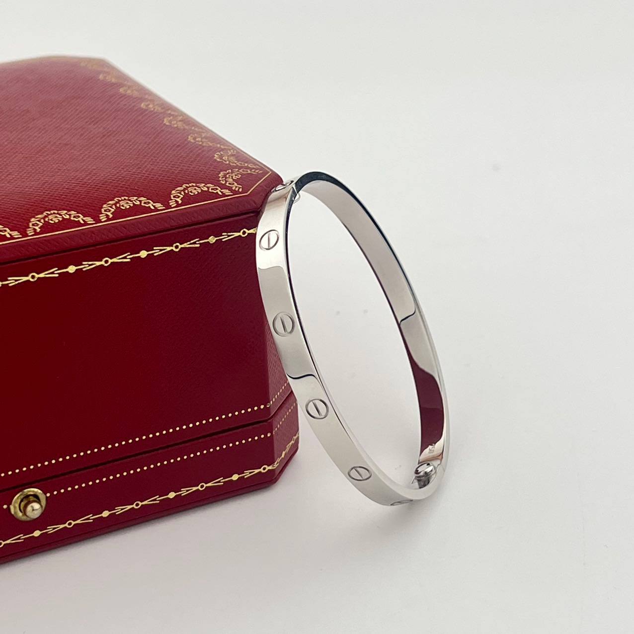 Used cartier love discount bracelet