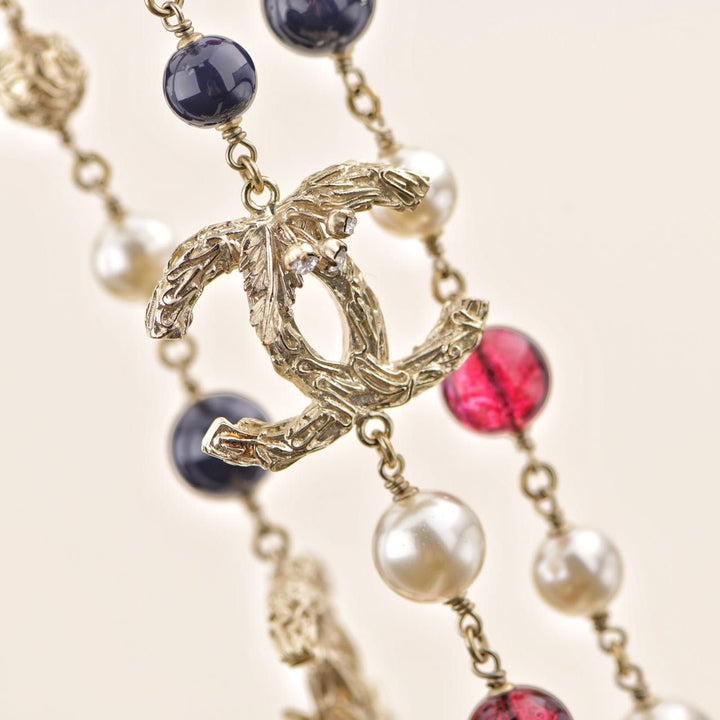 chanel  vintage necklace