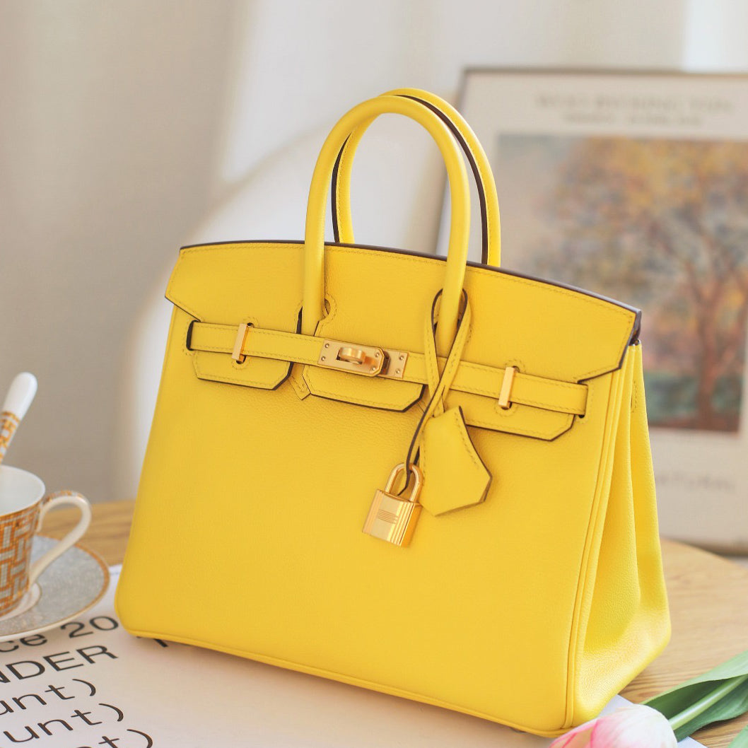 Hermès Birkin 25 Jaune de Naples Taurillon Novillo with Gold Hardware