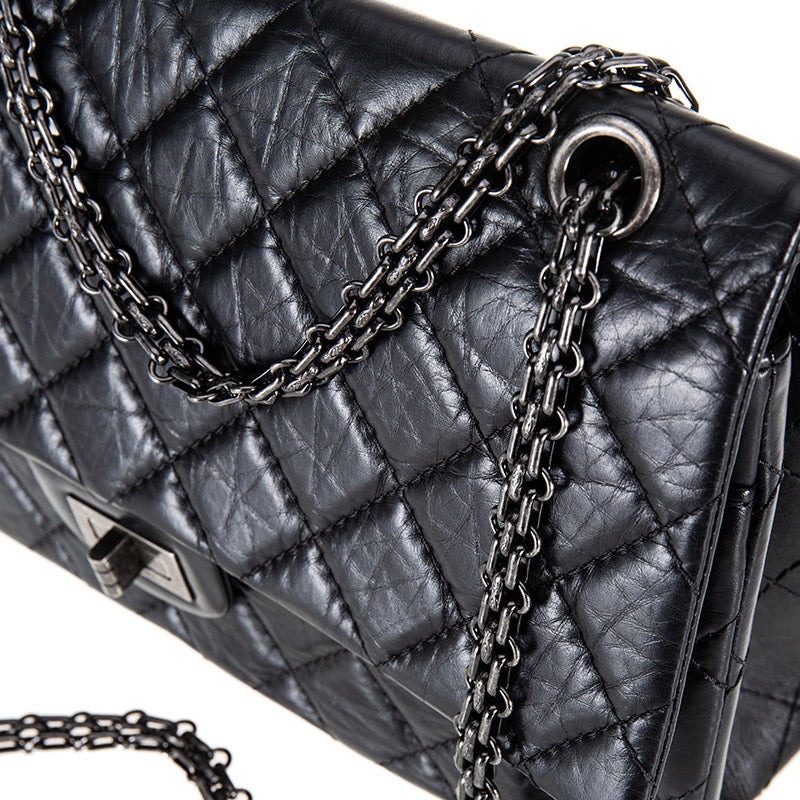 Chanel 2.55 Reissue Maxi Aged Calfskin Black Handbag – Dandelion Antiques