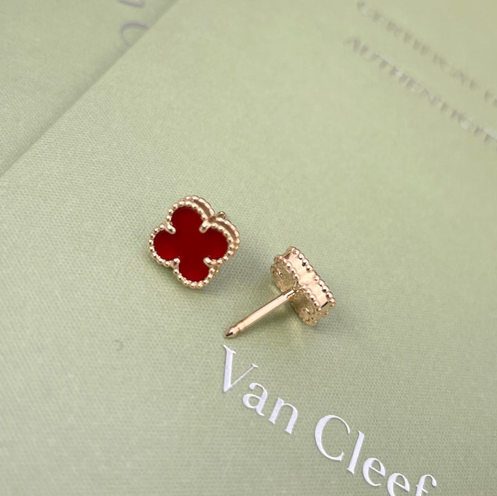 Van Cleef & Arpels Sweet Alhambra Carnelian 18K Rose Gold Earstuds