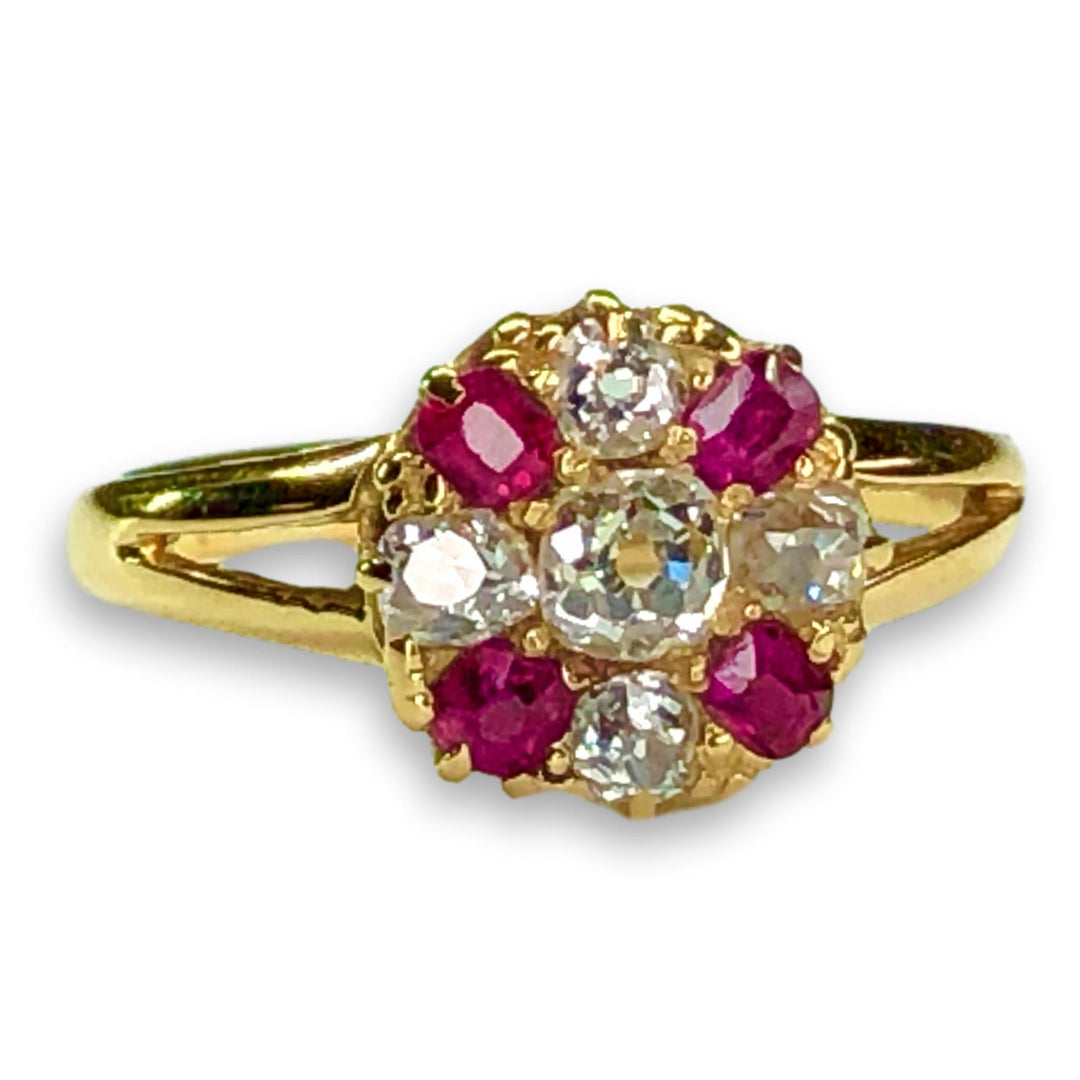 Antique ruby and diamond 18K gold ring