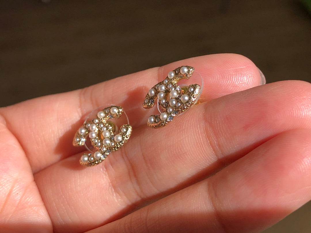 chanel 5 earrings for women