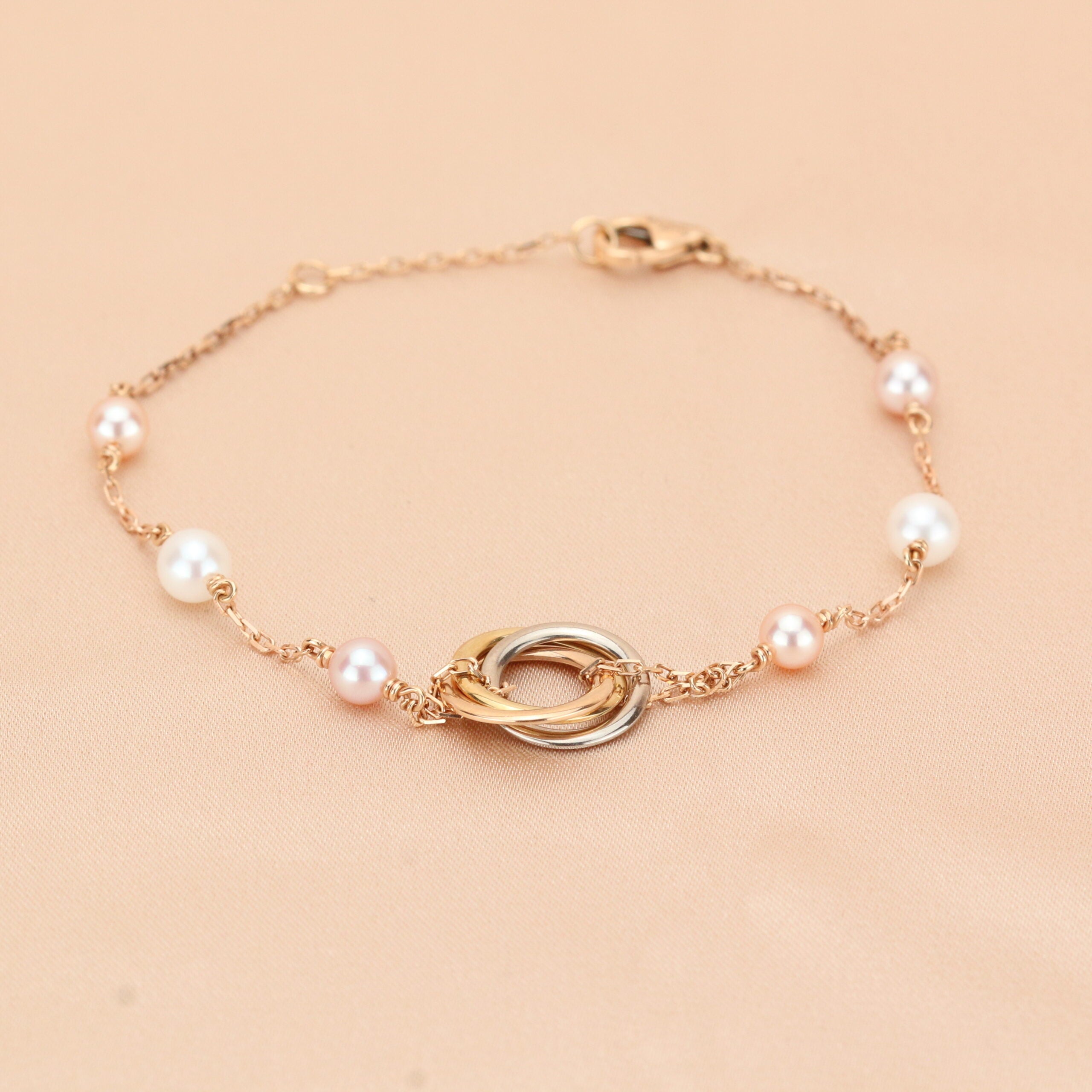 Cartier 2024 pearl bracelet