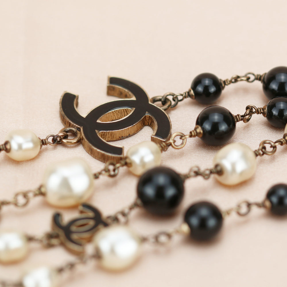 Chanel 2014 CC Black & White Pearl Chain Necklace
