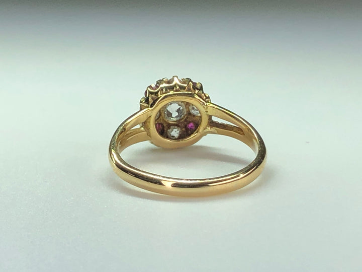 Victorian Ruby Diamond 18 Karat Gold Antique Ring