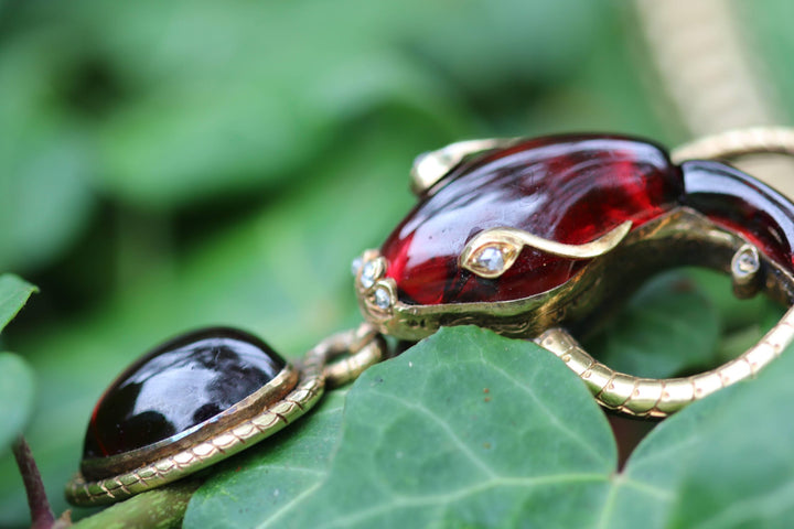 Victorian Garnet, 15 Karat Gold and Rose Cut Diamond Snake Necklace