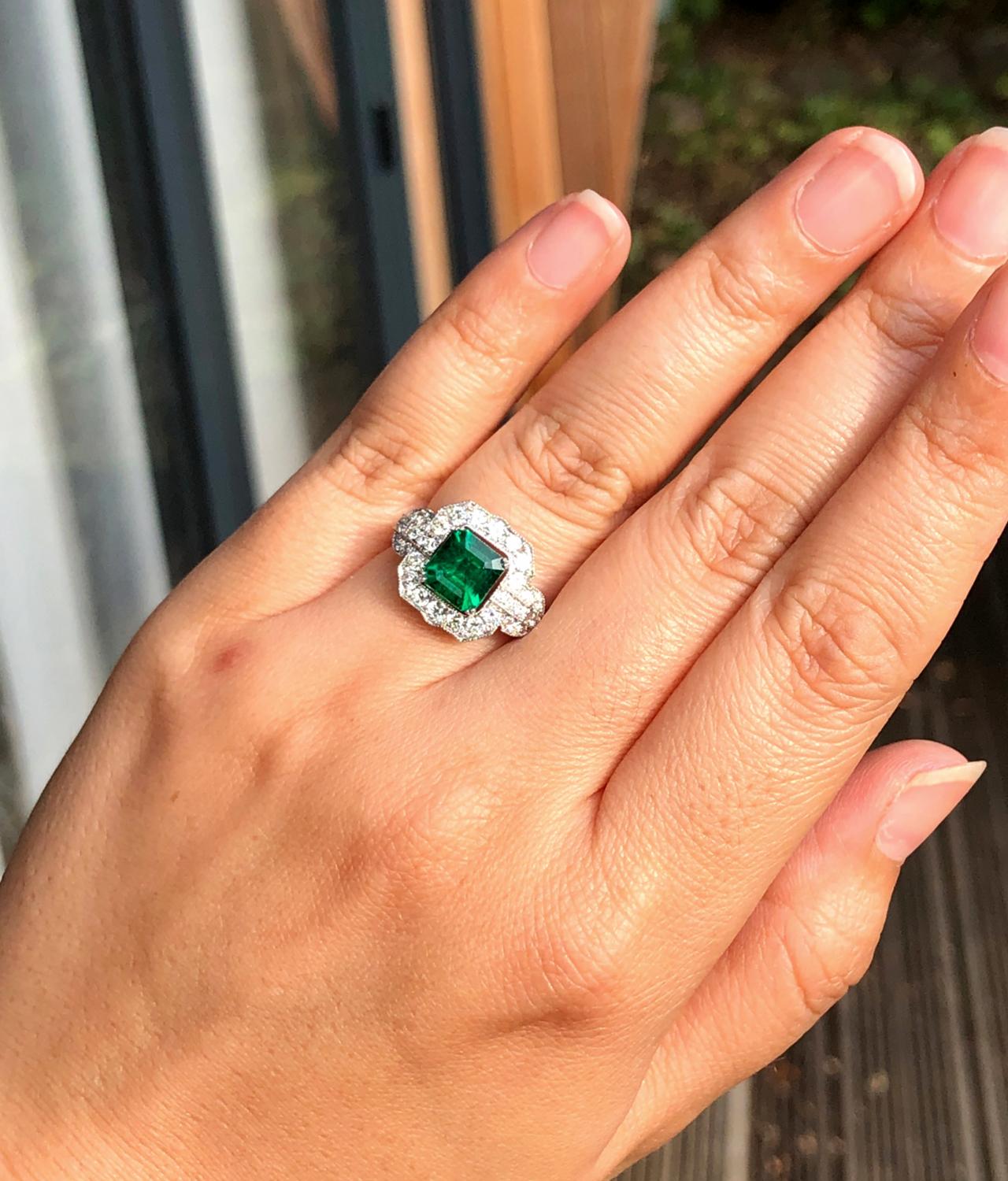 Colombian emerald hot sale rings uk