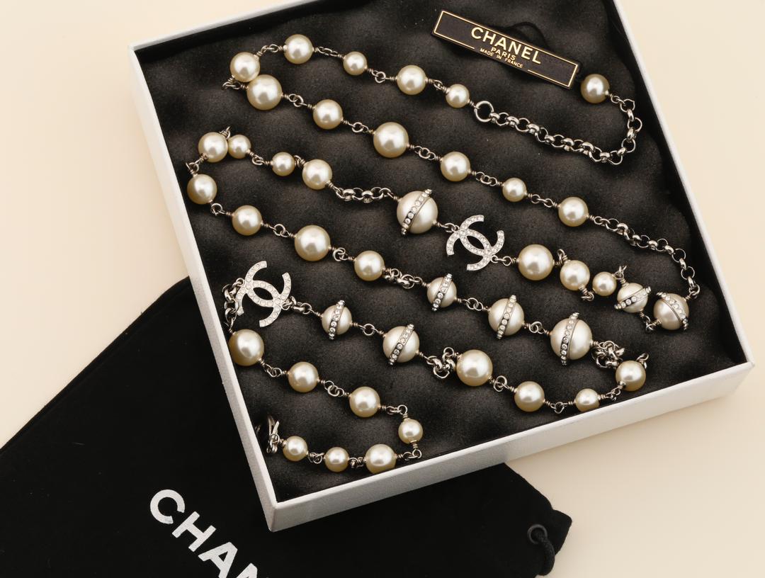 Dress Box 2011 Chanel Faux Pearl Necklace | Liberty