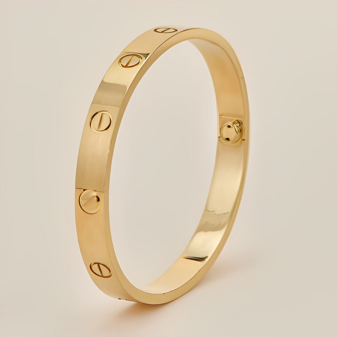 Cartier Love Bracelet 18k Yellow Gold Size 18