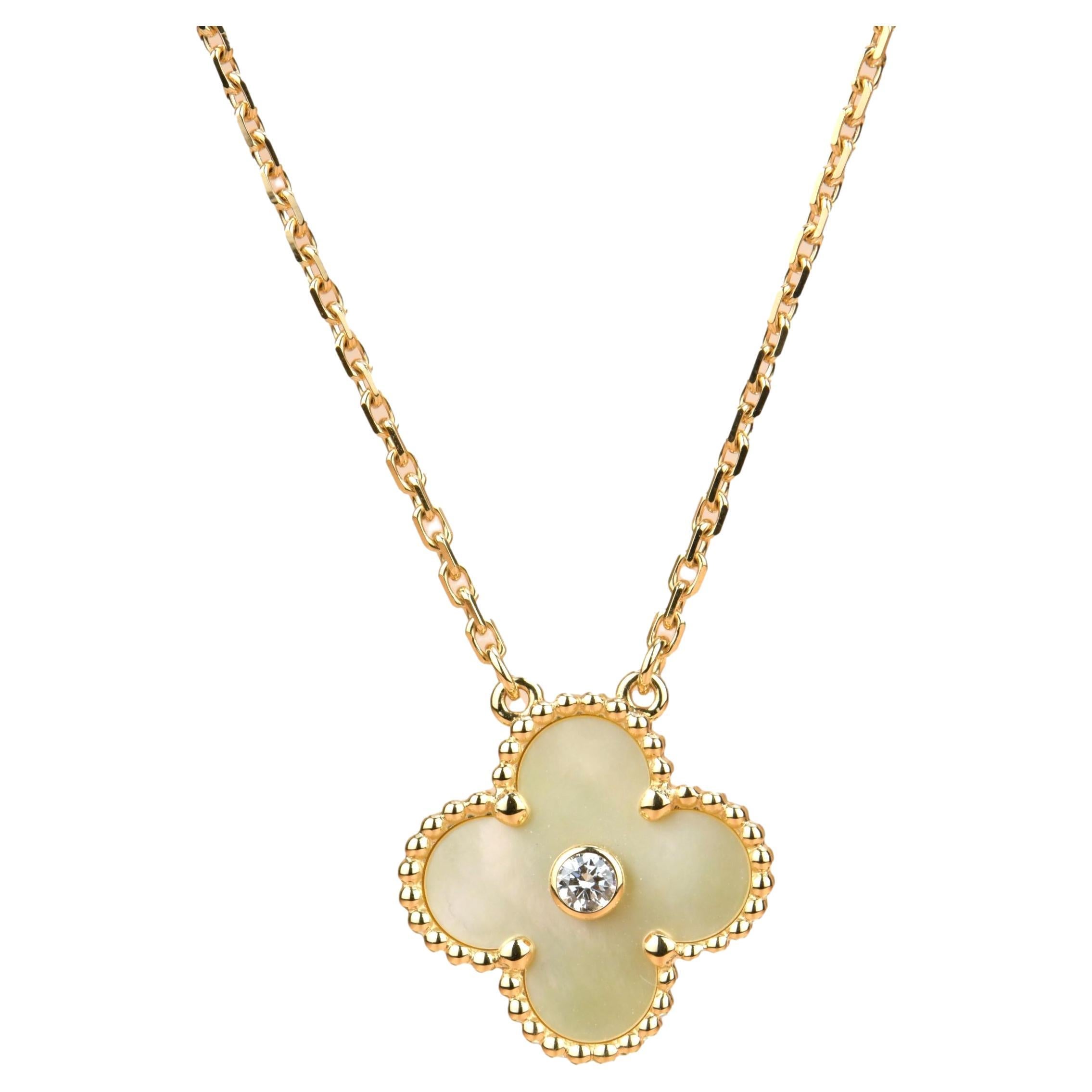 Van Cleef Arpels 2018 Gold Mother Of Pearl Alhambra Diamond