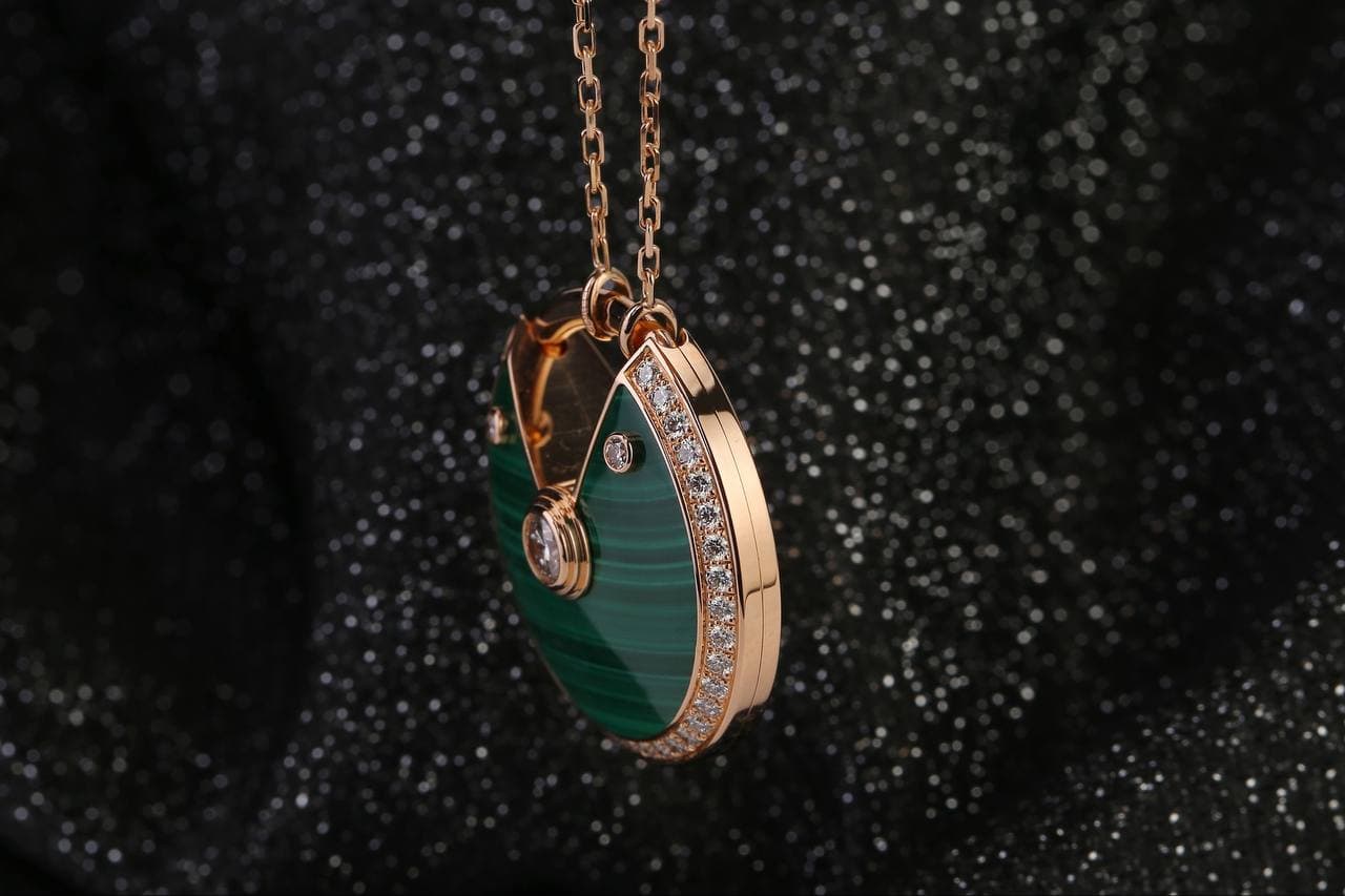 Cartier malachite necklace sale