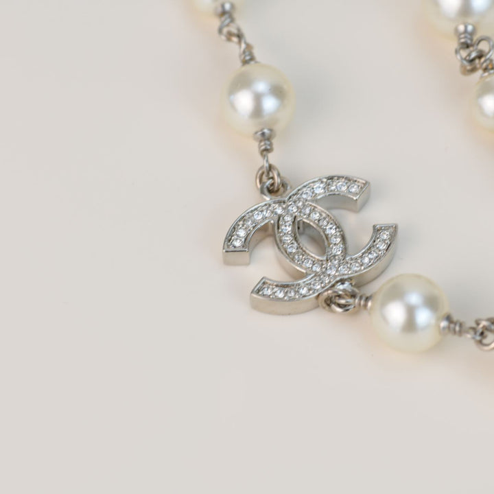 Chanel Pearl Sautoir Necklace with Five CC Logos