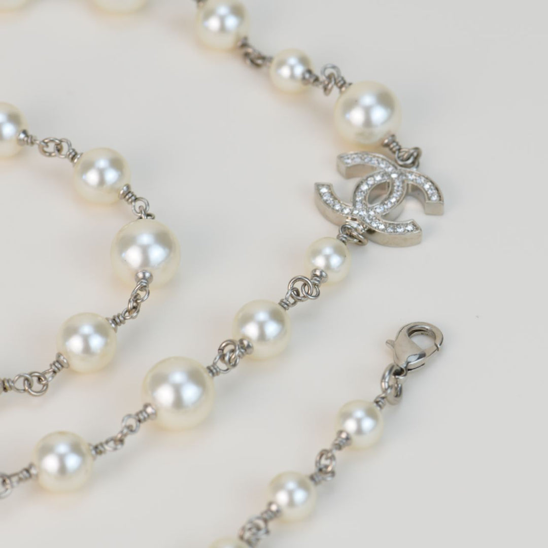 Chanel Pearl Sautoir Necklace with Five CC Logos