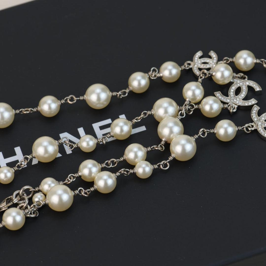 Chanel Pearl Sautoir Necklace with Five CC Logos