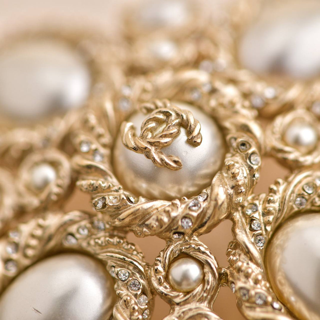 Chanel CC Baroque Pearl Necklace