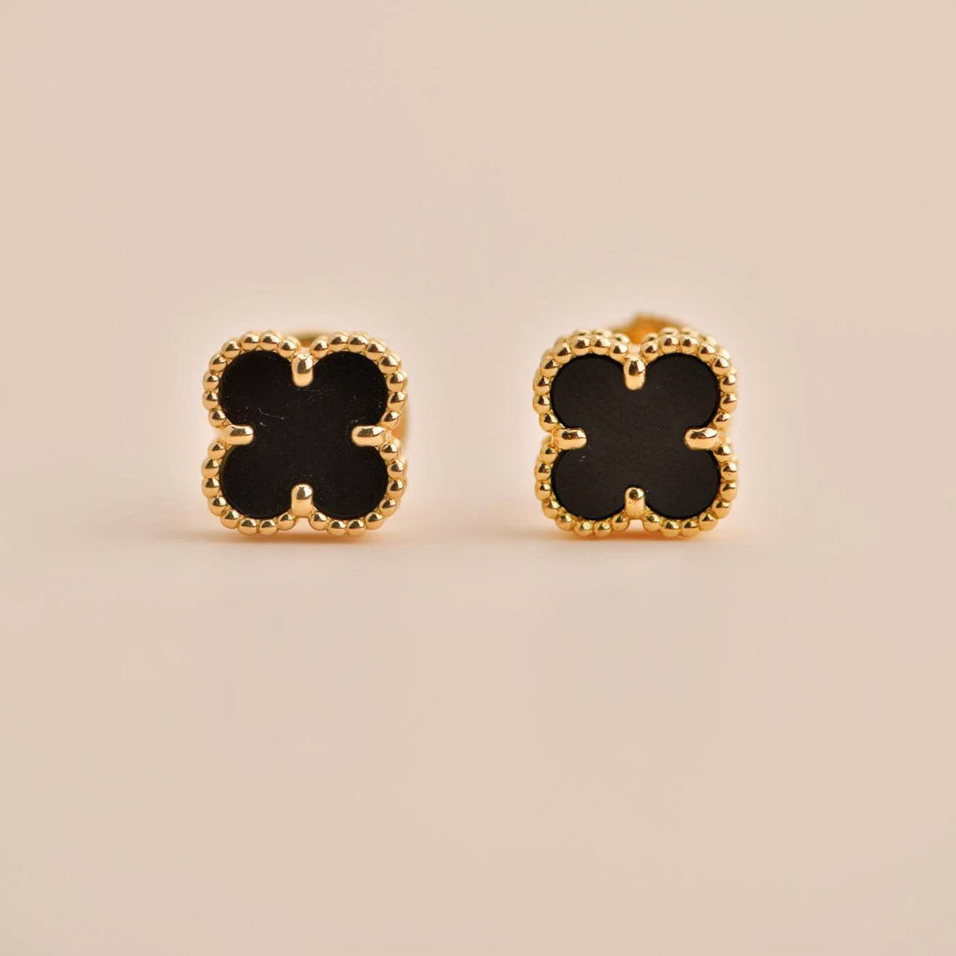 Van Cleef & Arpels Sweet Alhambra Onyx 18k Yellow Gold Earstuds