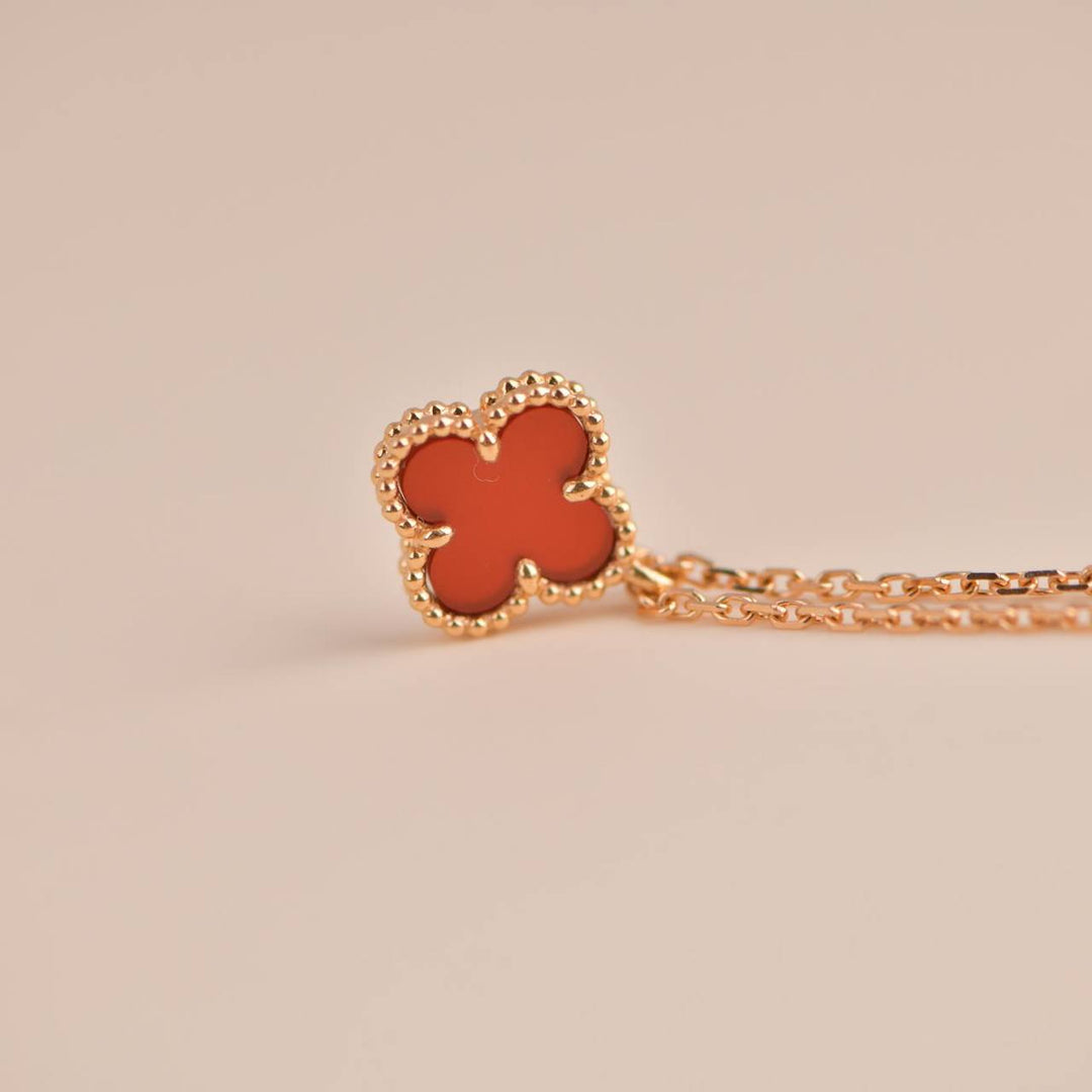 Sweet Alhambra heart pendant 18K rose gold, Carnelian - Van Cleef