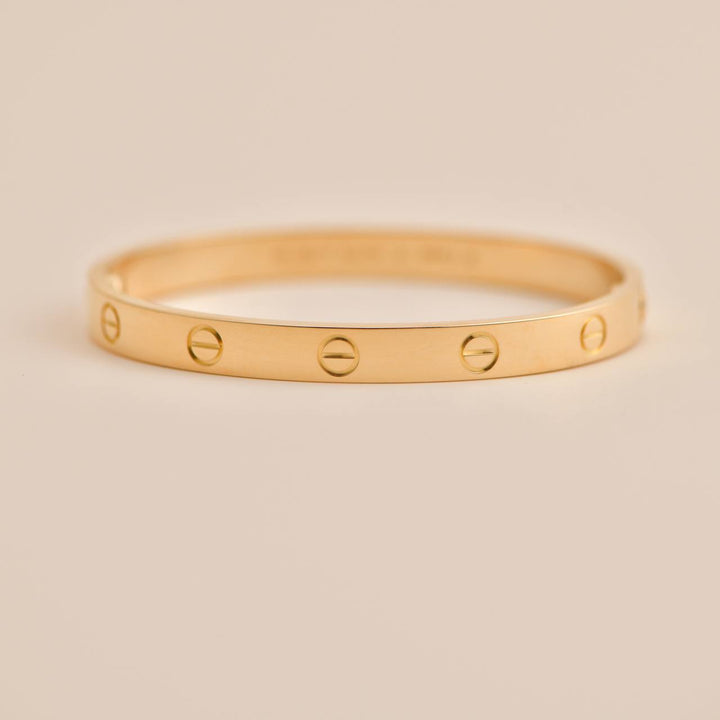 Cartier Love Bracelet 18K Yellow Gold Size 18