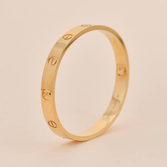 Cartier love bracelet best sale yellow gold size 18