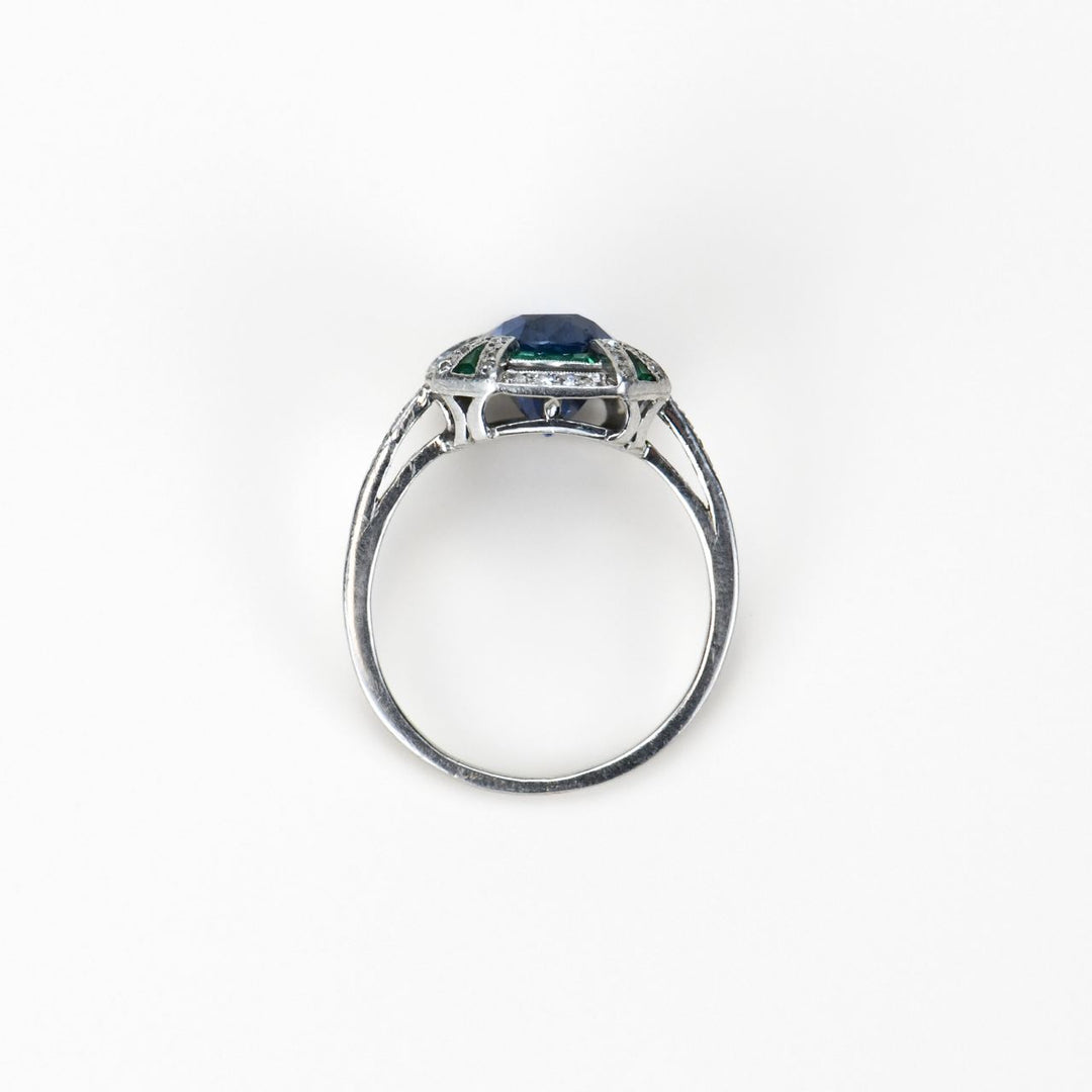 Edwardian Platinum 3.7 Carat Sapphire Emerald Diamond Ring