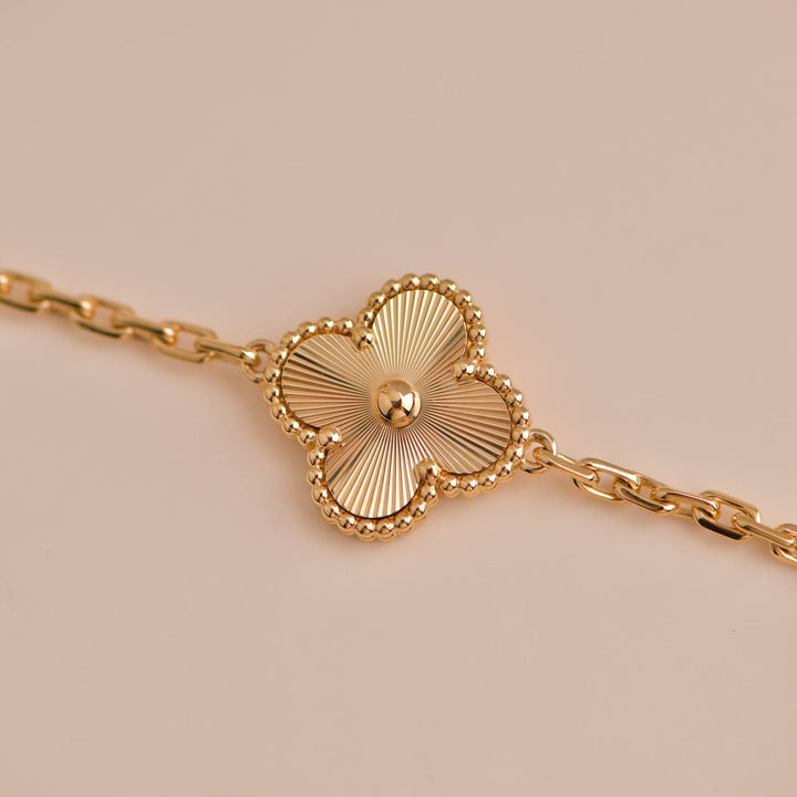 Van Cleef & Arpels Vintage Alhambra 5 Motifs Yellow Gold Bracelet