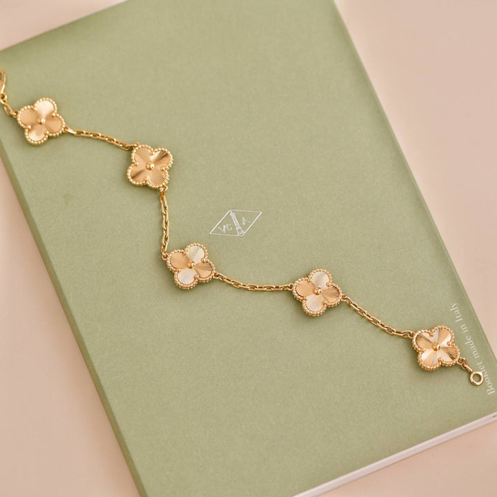Van Cleef & Arpels Vintage Alhambra 5 Motifs Yellow Gold Bracelet