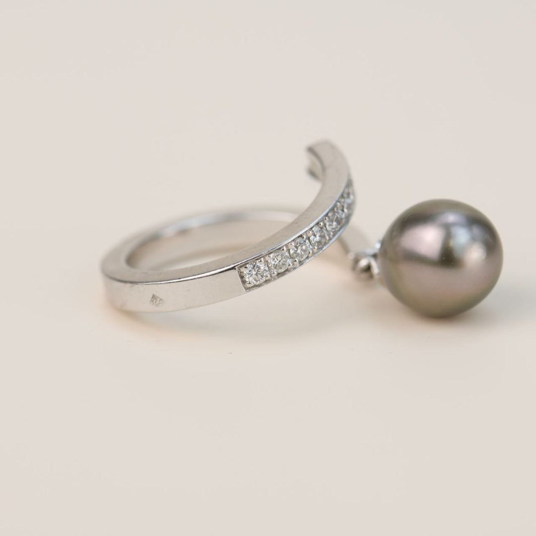 Chaumet 18K White Gold Black Pearl Diamond Ring