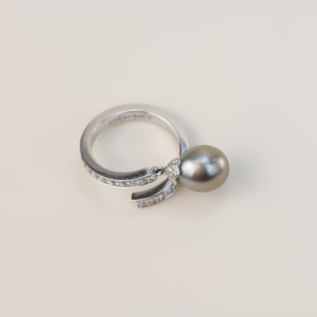 Chaumet 18K White Gold Black Pearl Diamond Ring