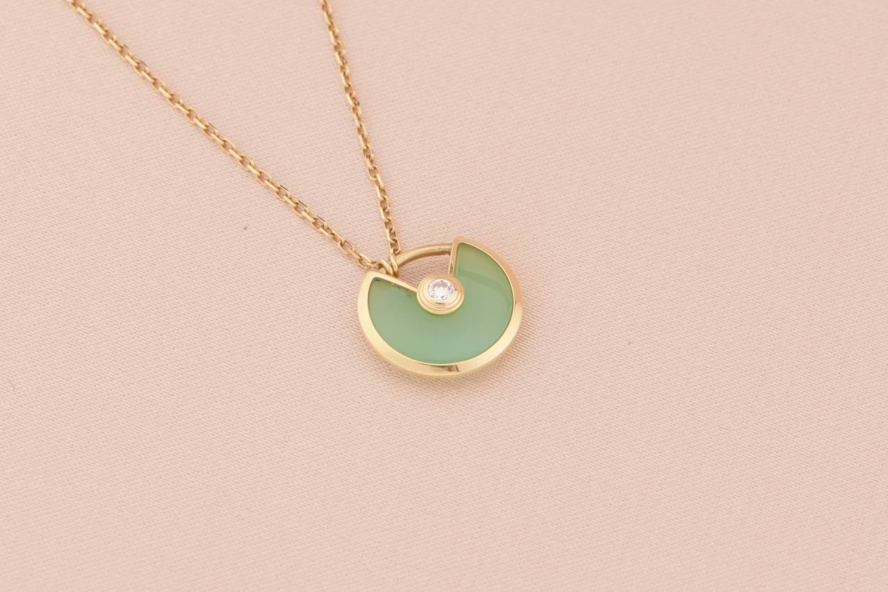 Cartier green necklace best sale